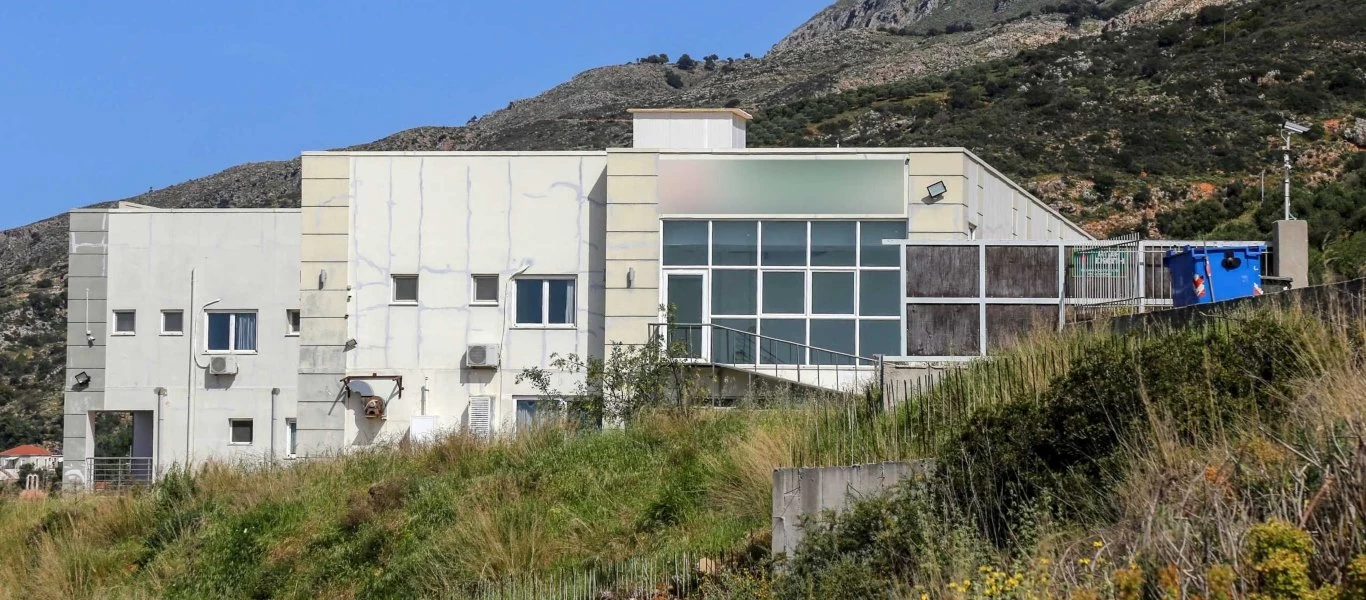 Σοκάρουν οι καταγγελίες για το γηροκομείο στα Χανιά - «Τους έδεναν στο κρεβάτι - Δεν τους έδιναν νερό»